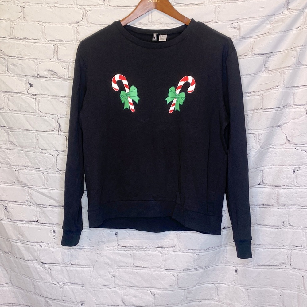 Divided H&M Black Red White Christmas Candy Cane Long Sleeve Top Size Medium